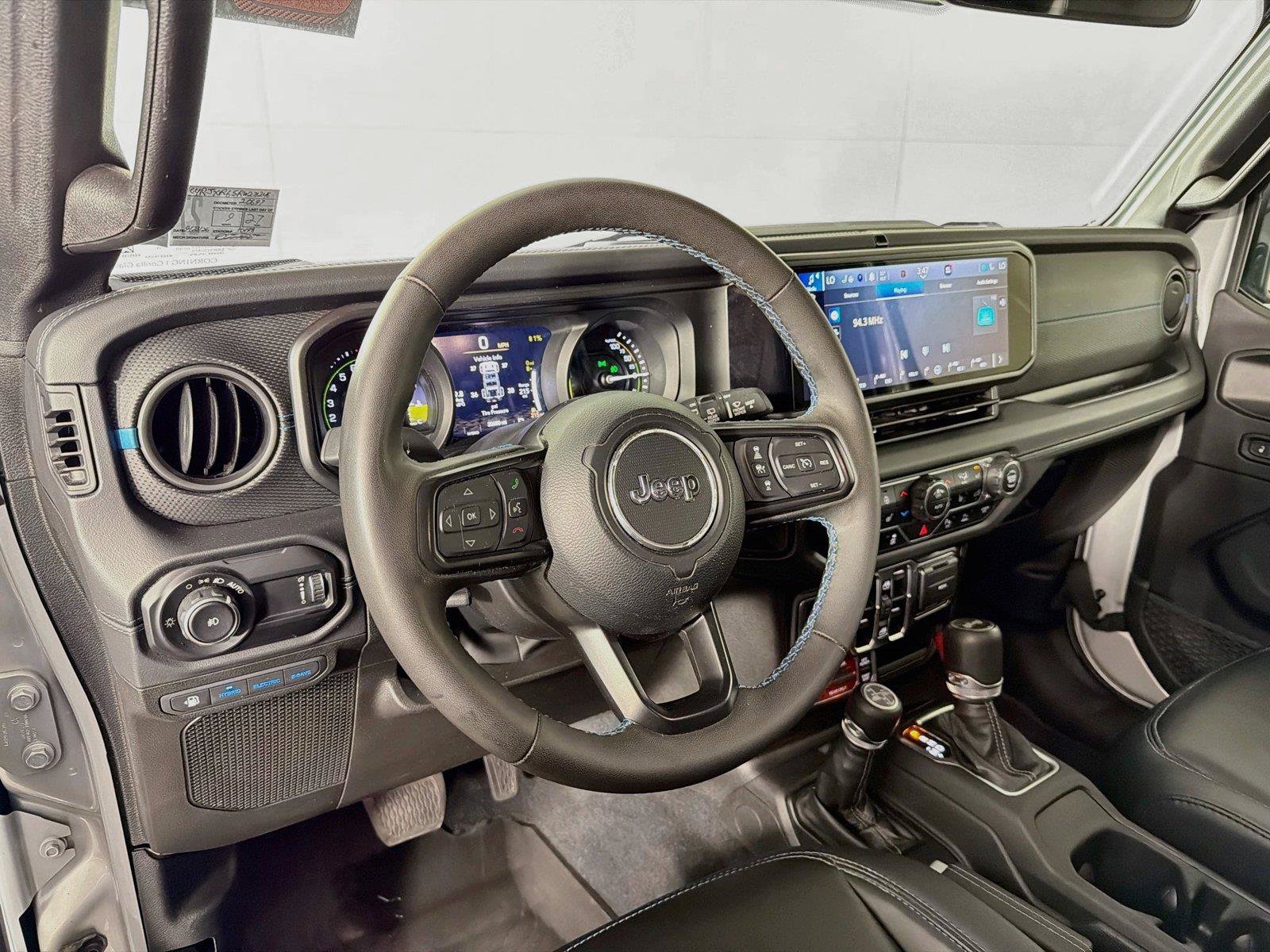 Used 2024 Jeep Wrangler Unlimited Rubicon 4xe AWD/4WD image 16
