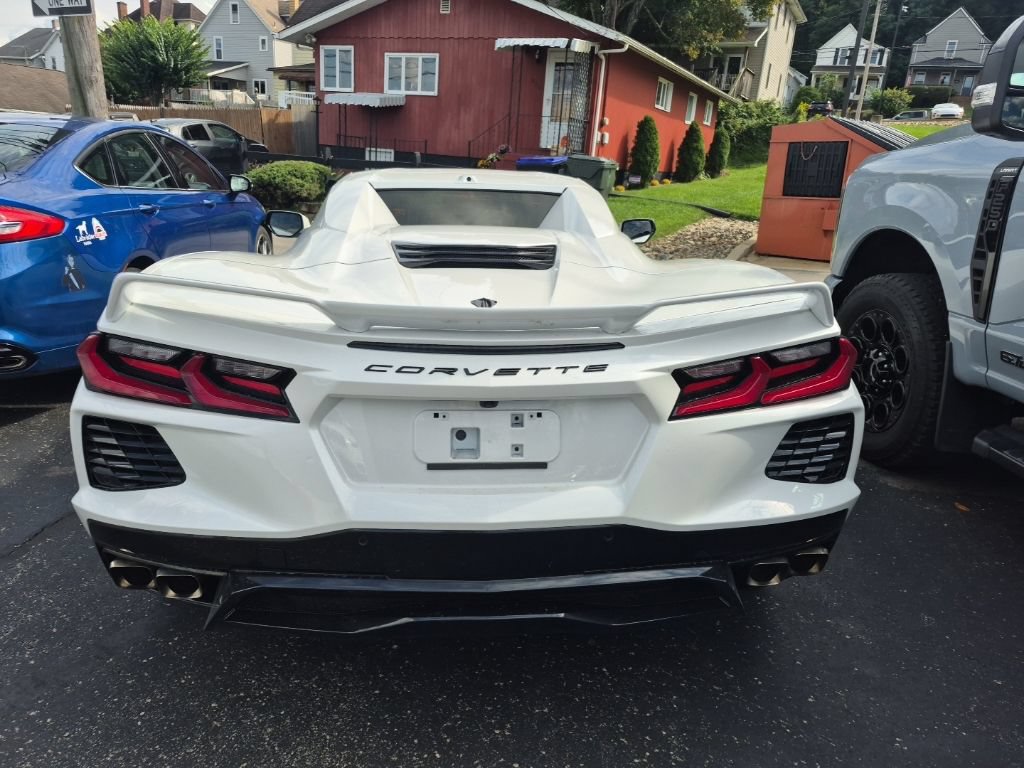 Used 2023 Chevrolet Corvette Stingray Premium Conv w/ Z51 Performance Package RWD image 6