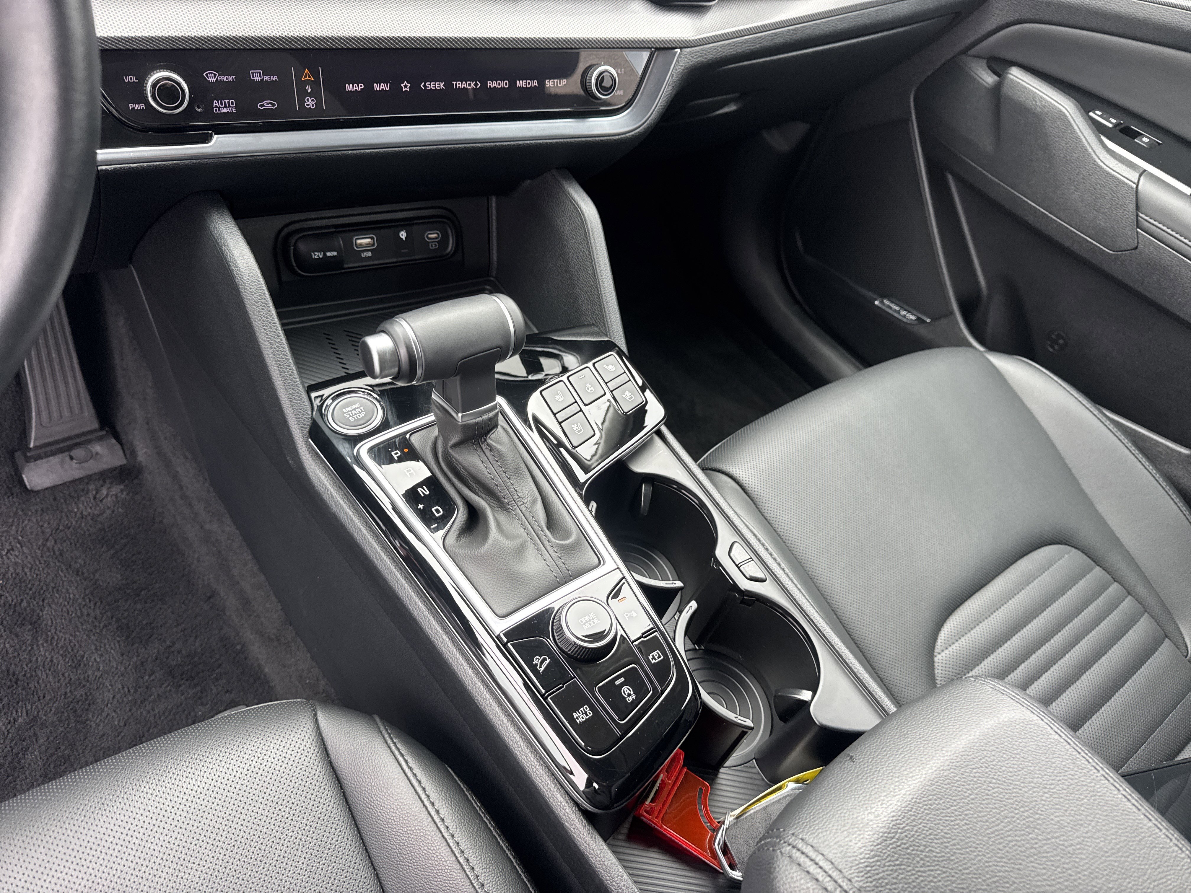 Certified 2025 Kia Sportage SX image 30