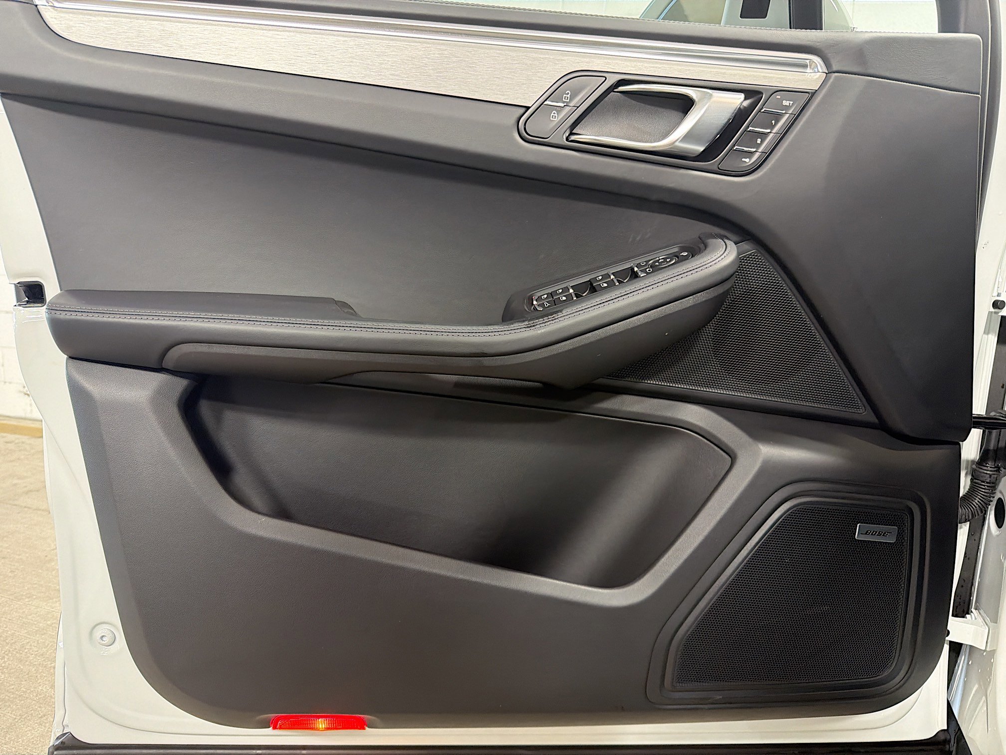 Used 2025 Porsche Macan S image 22