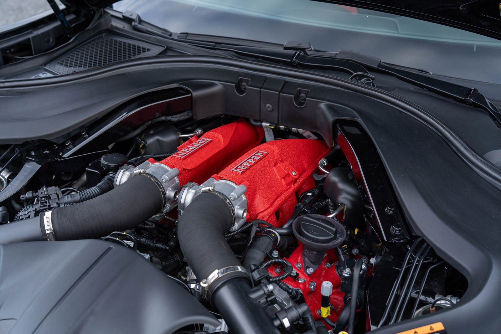 Certified 2022 Ferrari Roma image 23