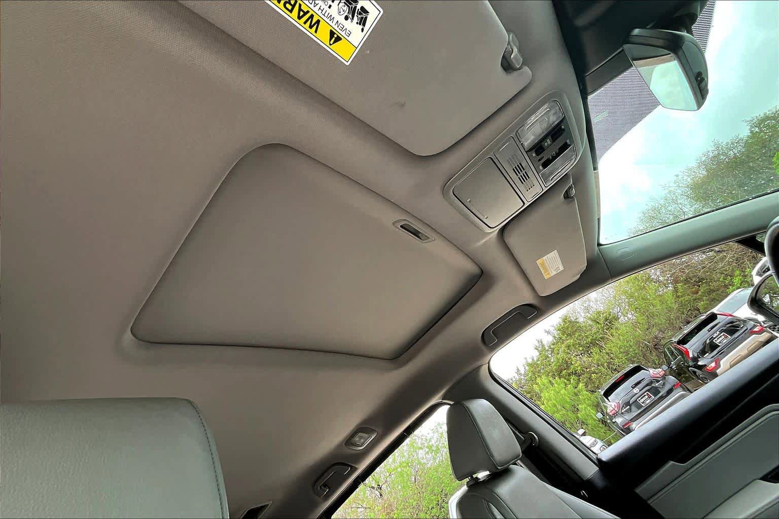 Used 2019 Honda Odyssey EX-L image 14