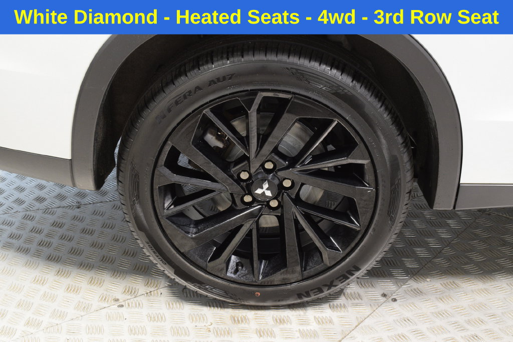 Used 2023 Mitsubishi Outlander SE AWD/4WD image 36