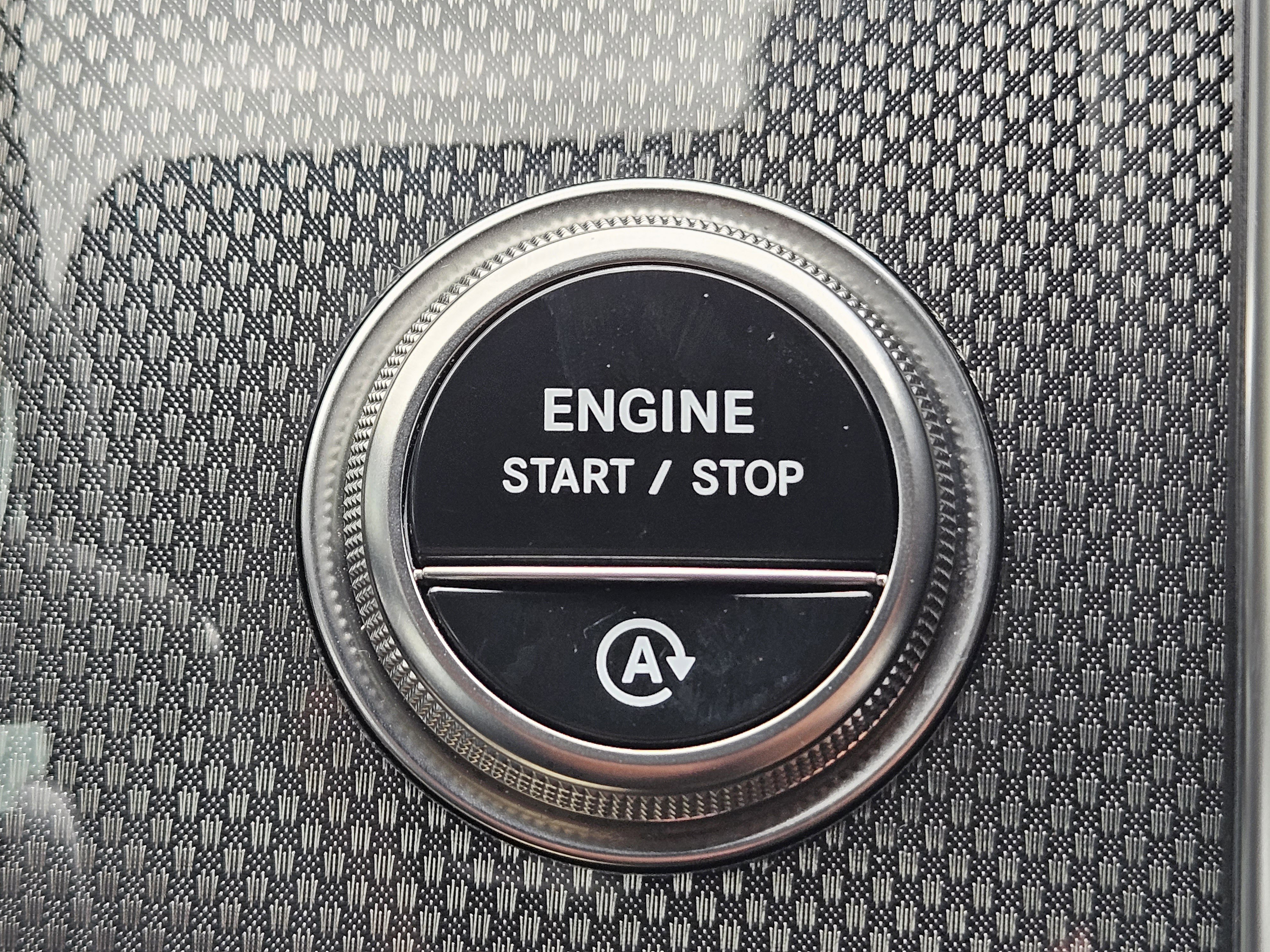 Certified 2025 Mercedes-Benz GLC 300 4MATIC image 12