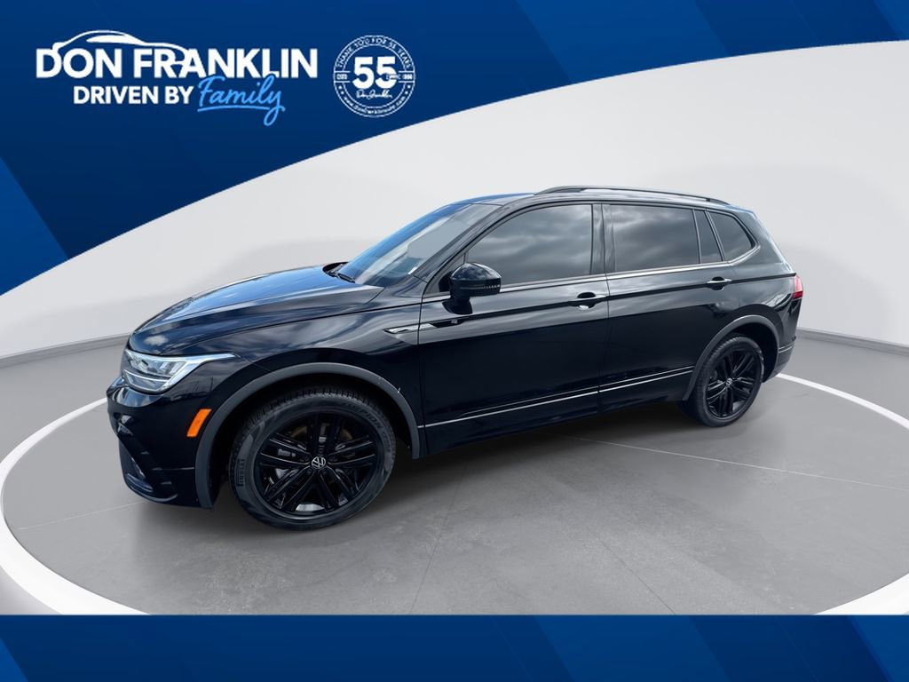 Used 2022 Volkswagen Tiguan SE R-Line AWD/4WD image 1