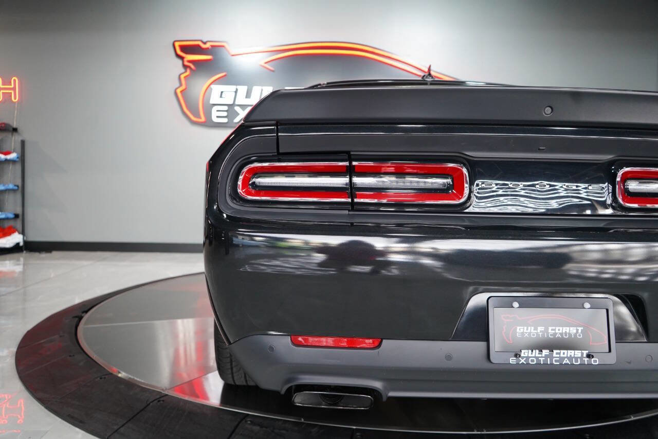 Used 2015 Dodge Challenger SRT Hellcat image 44