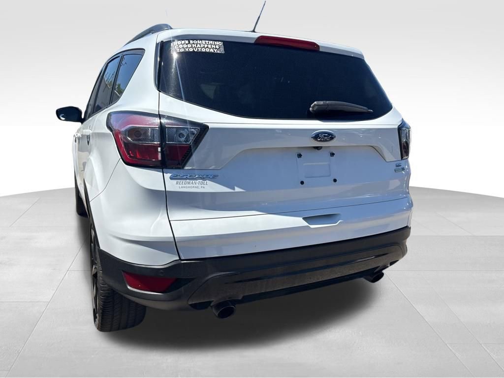 Used 2017 Ford Escape SE w/ Equipment Group 201A AWD/4WD image 18