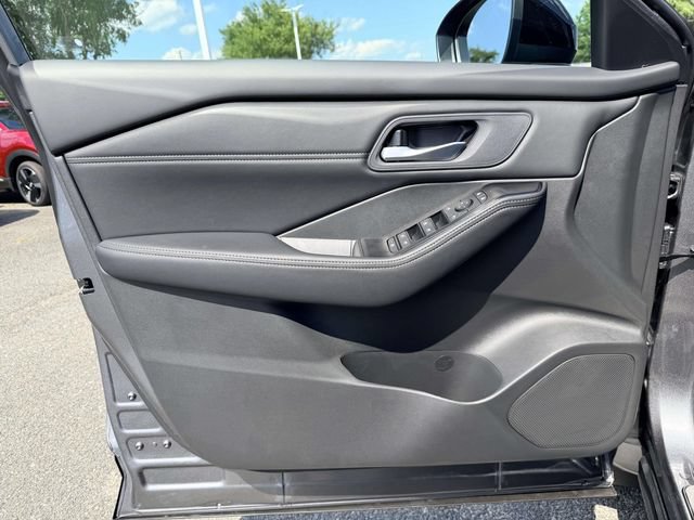 New 2026 Nissan Rogue Dark Armor FWD image 14
