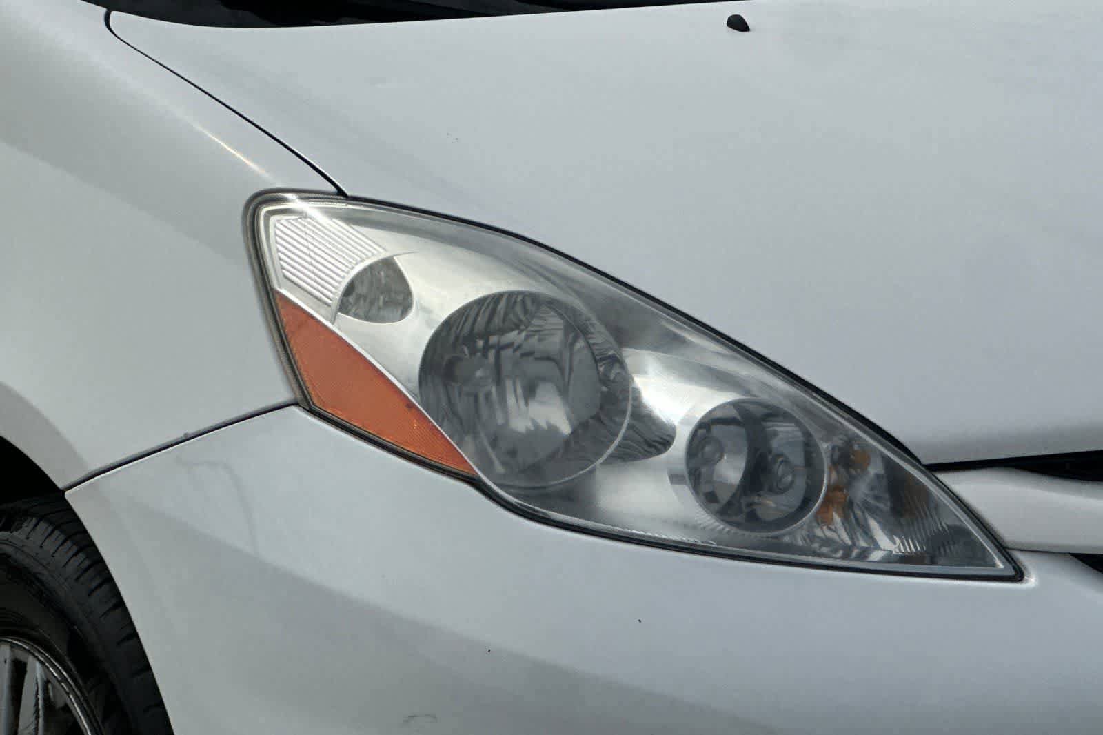Used 2008 Toyota Sienna CE FWD image 33