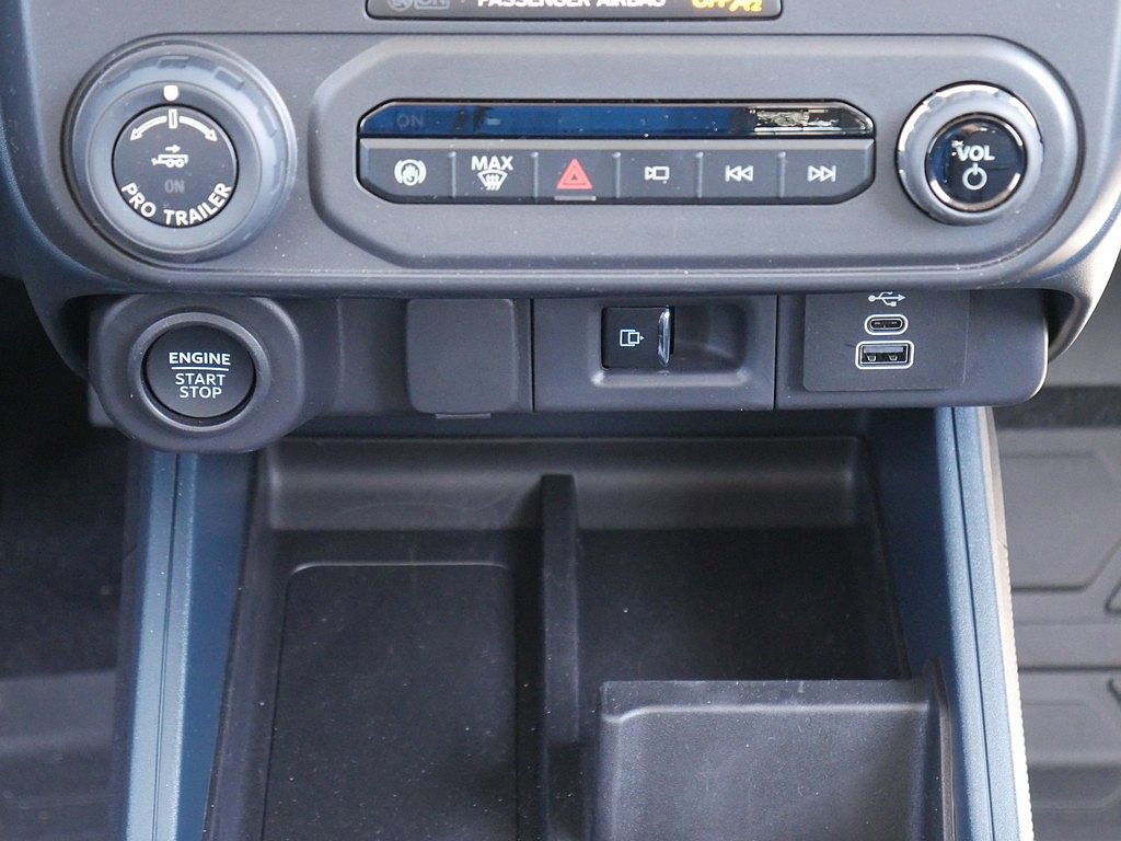 Used 2026 Ford Maverick Lobo AWD/4WD image 24