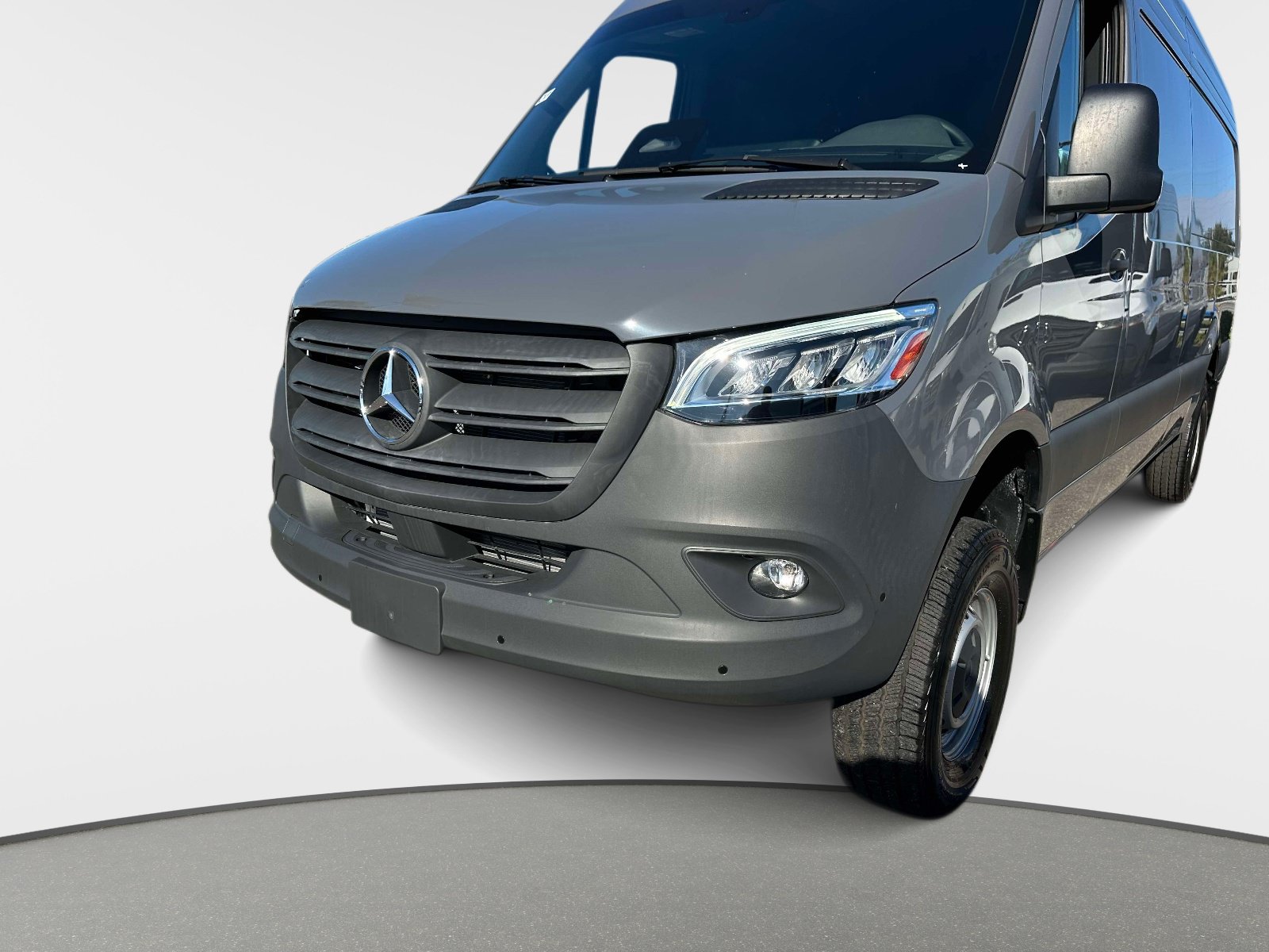 Used 2025 Mercedes-Benz Sprinter 2500 image 7
