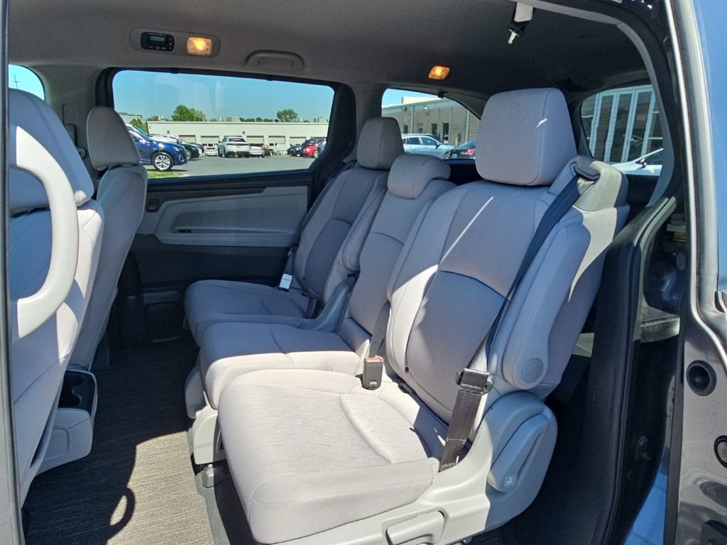 Used 2023 Honda Odyssey EX image 12