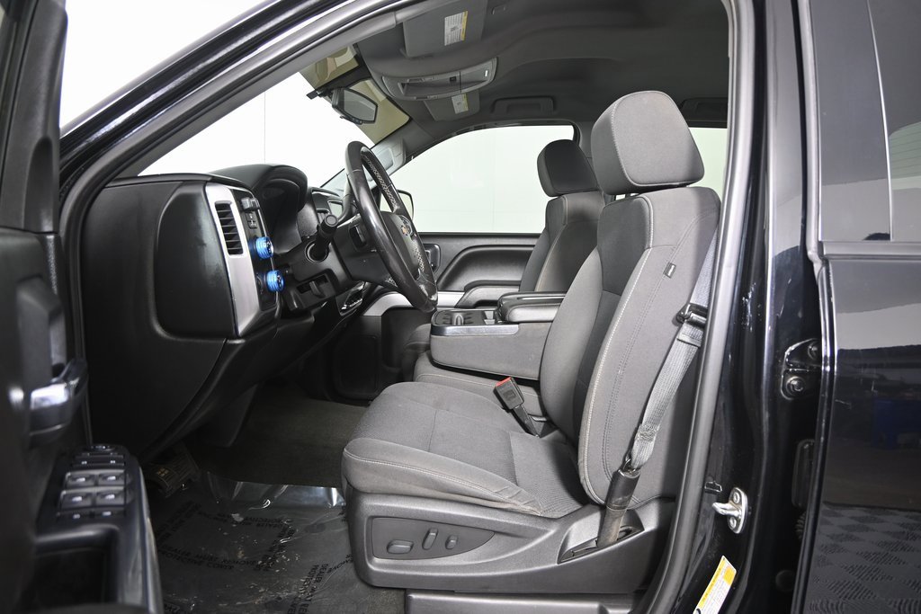 Used 2018 Chevrolet Silverado 1500 LT w/ All Star Edition image 20