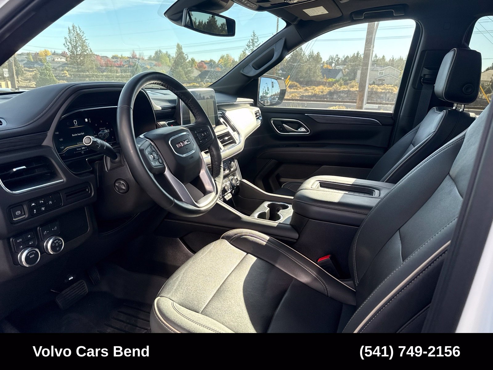 Used 2023 GMC Yukon SLT w/ SLT Premium Package AWD/4WD image 18
