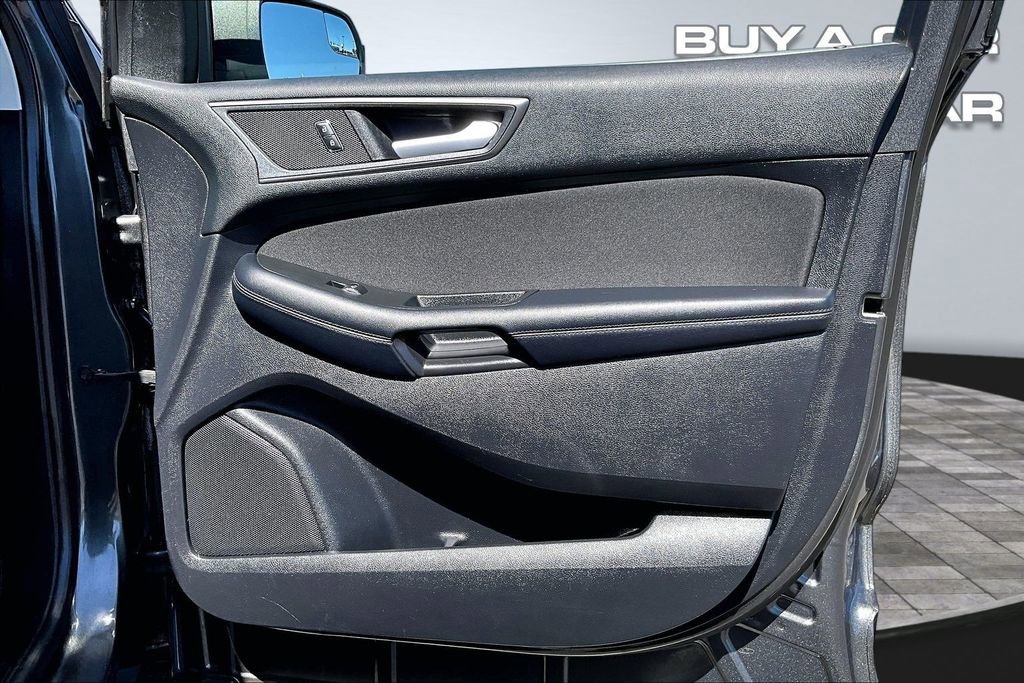 Used 2018 Ford Edge SE AWD/4WD image 23