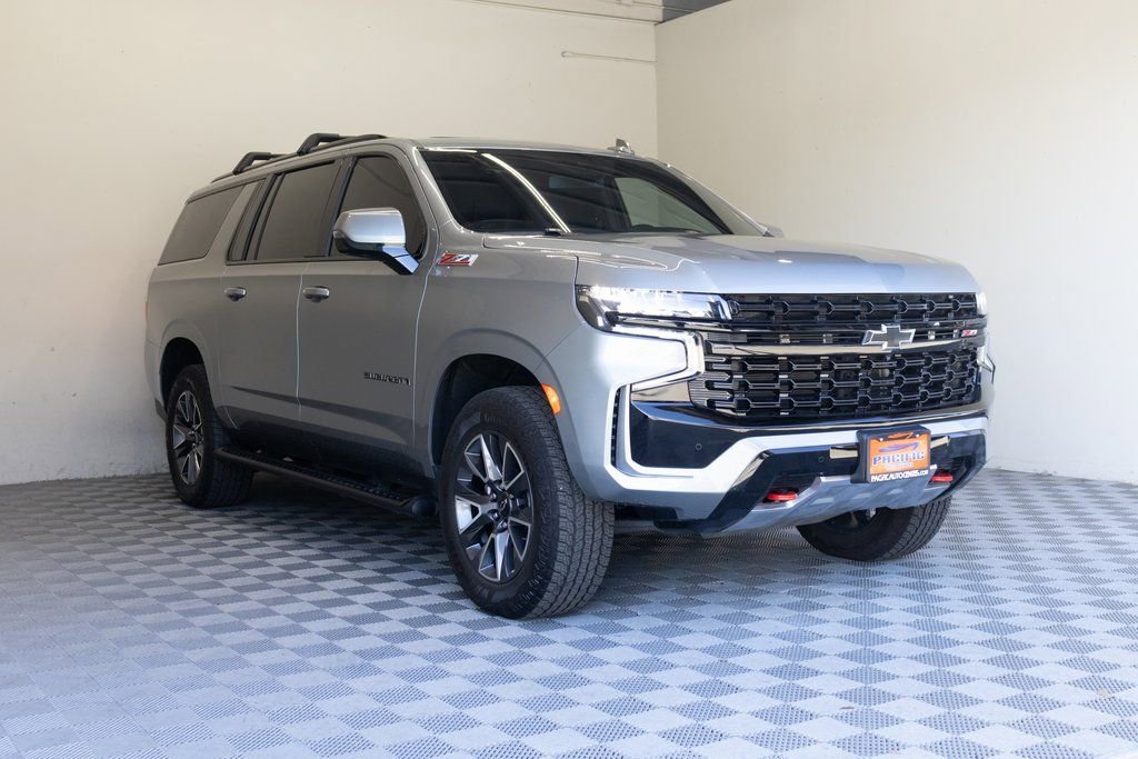 Used 2024 Chevrolet Suburban Z71 w/ Luxury Package image 6