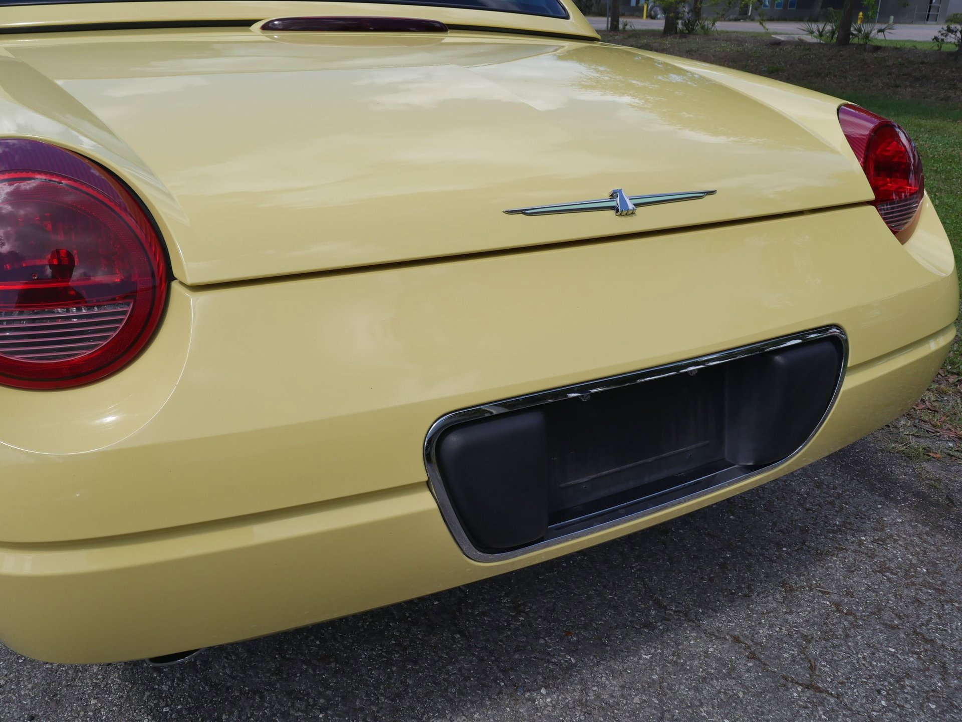 Used 2002 Ford Thunderbird RWD image 46