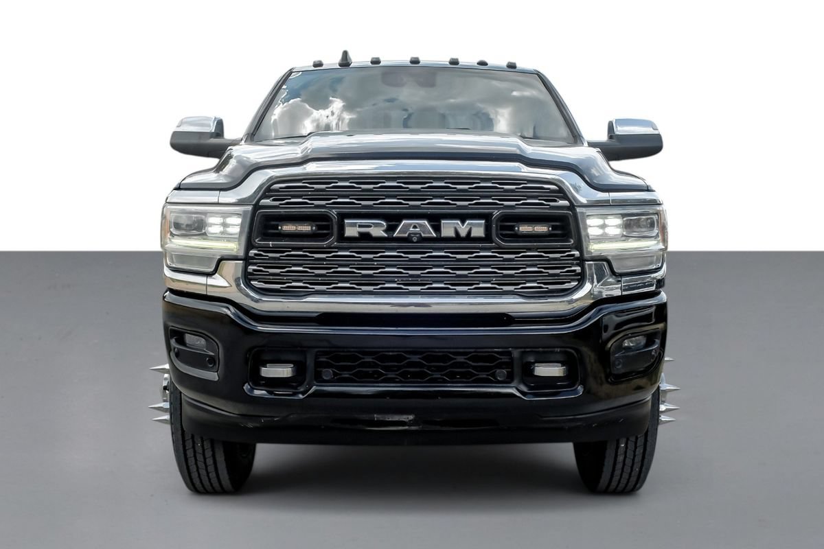 Used 2020 RAM 3500 Limited AWD/4WD image 3