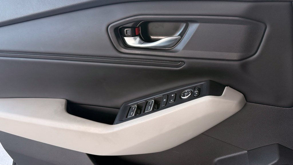 Certified 2024 Honda Accord EX image 31
