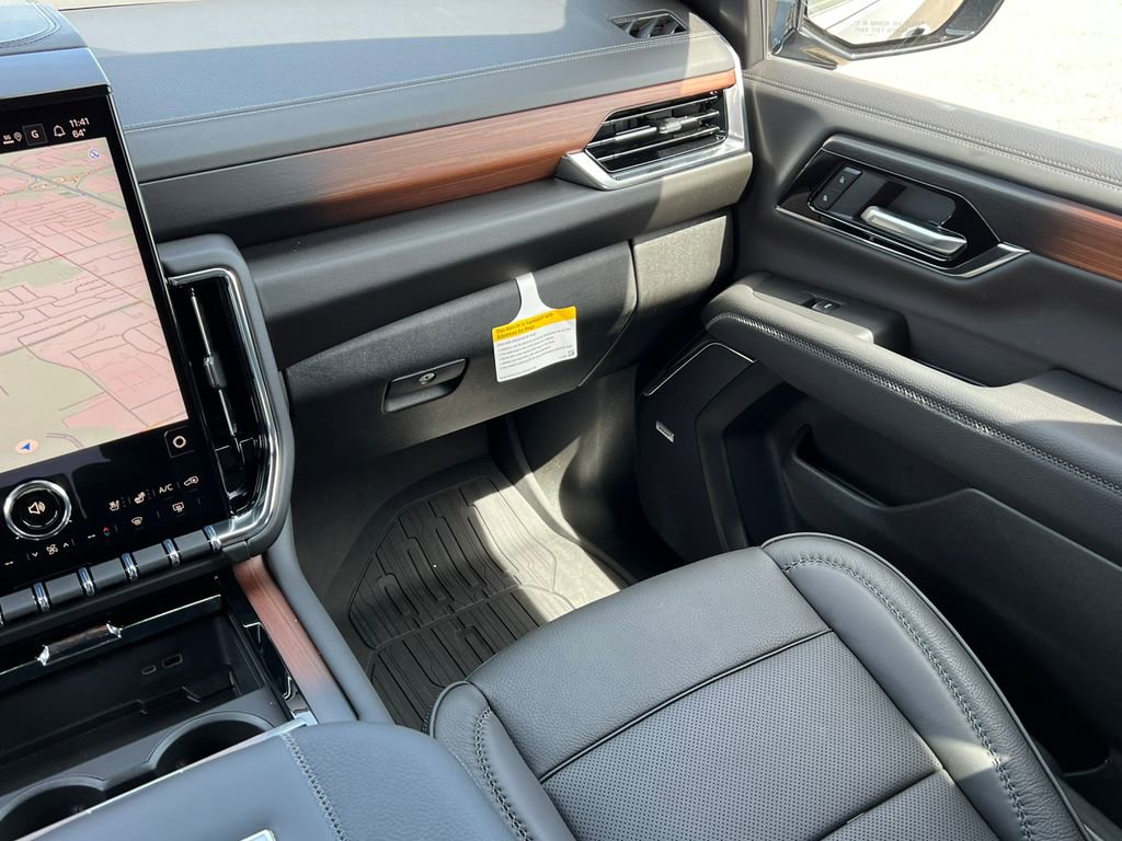 New 2025 GMC Yukon XL Denali w/ Denali Reserve Package AWD/4WD image 40