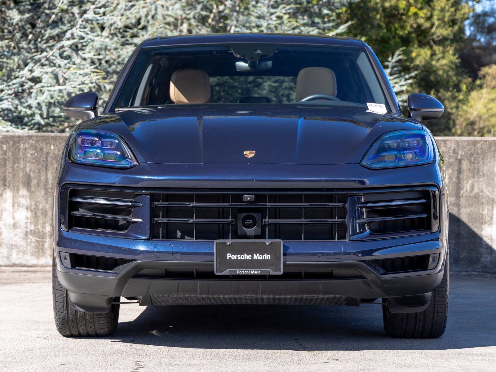 Certified 2025 Porsche Cayenne AWD/4WD image 8