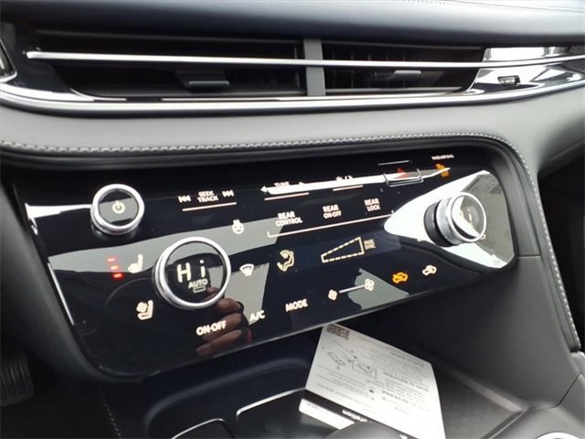 New 2026 INFINITI QX60 Sport w/ Dark Cargo Package image 15