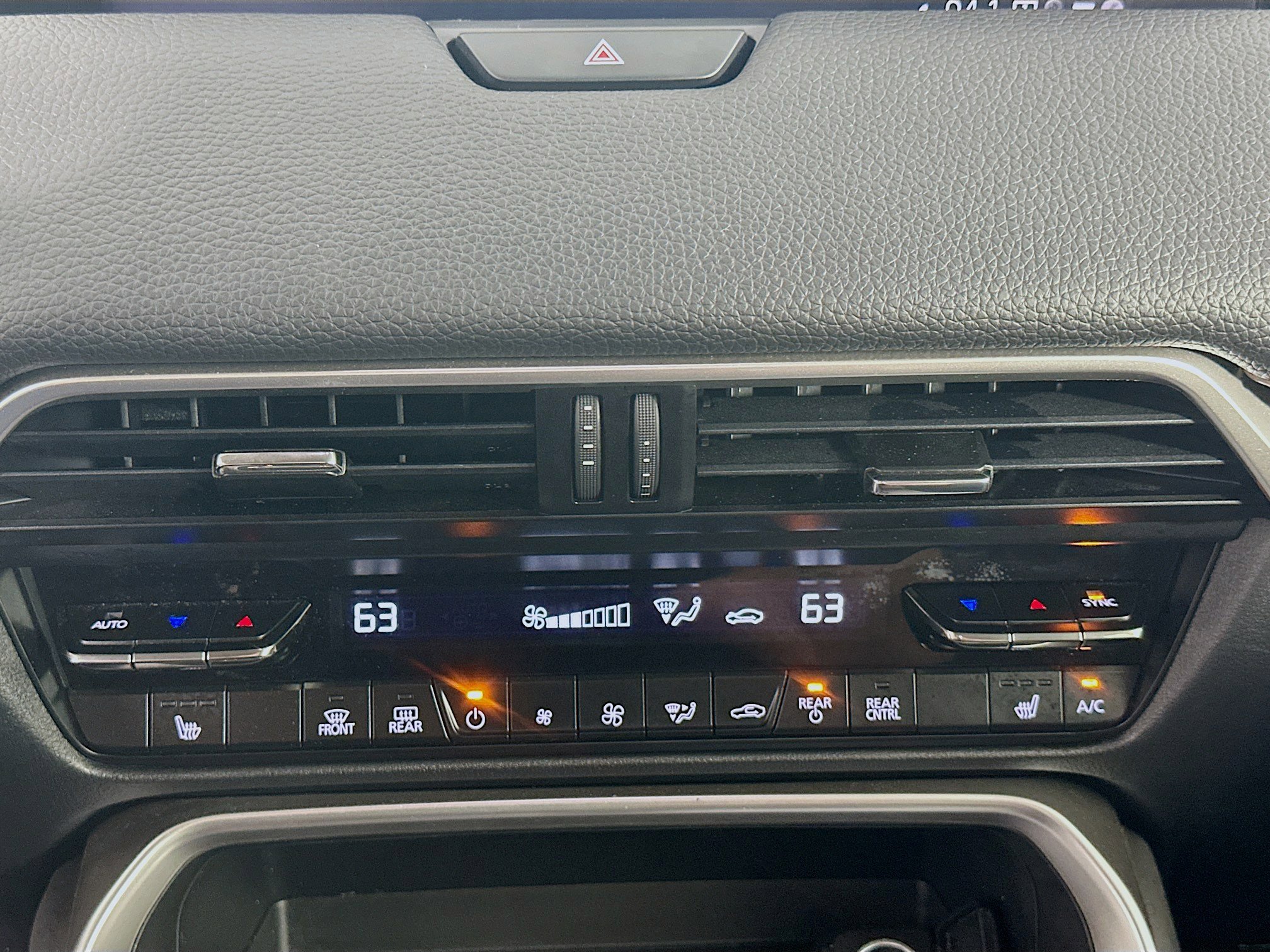 Used 2025 MAZDA CX-90 3.3 Turbo w/ Preferred Package image 24