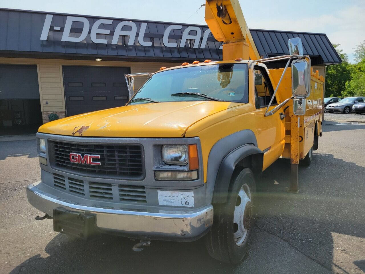 Used 1998 GMC Sierra 3500 2WD Regular Cab HD image 1