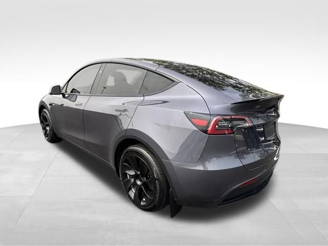 Used 2023 Tesla Model Y Long Range AWD/4WD image 5