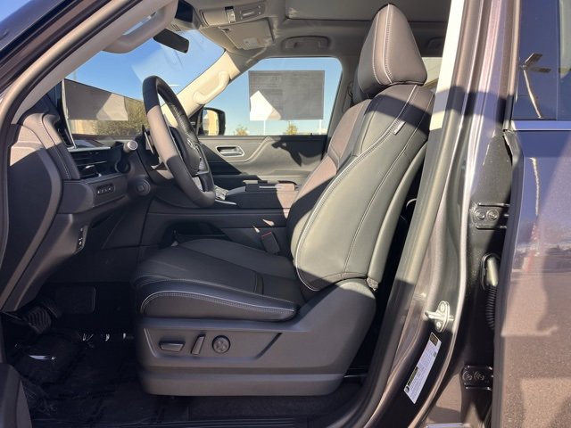 New 2026 INFINITI QX80 Luxe image 7