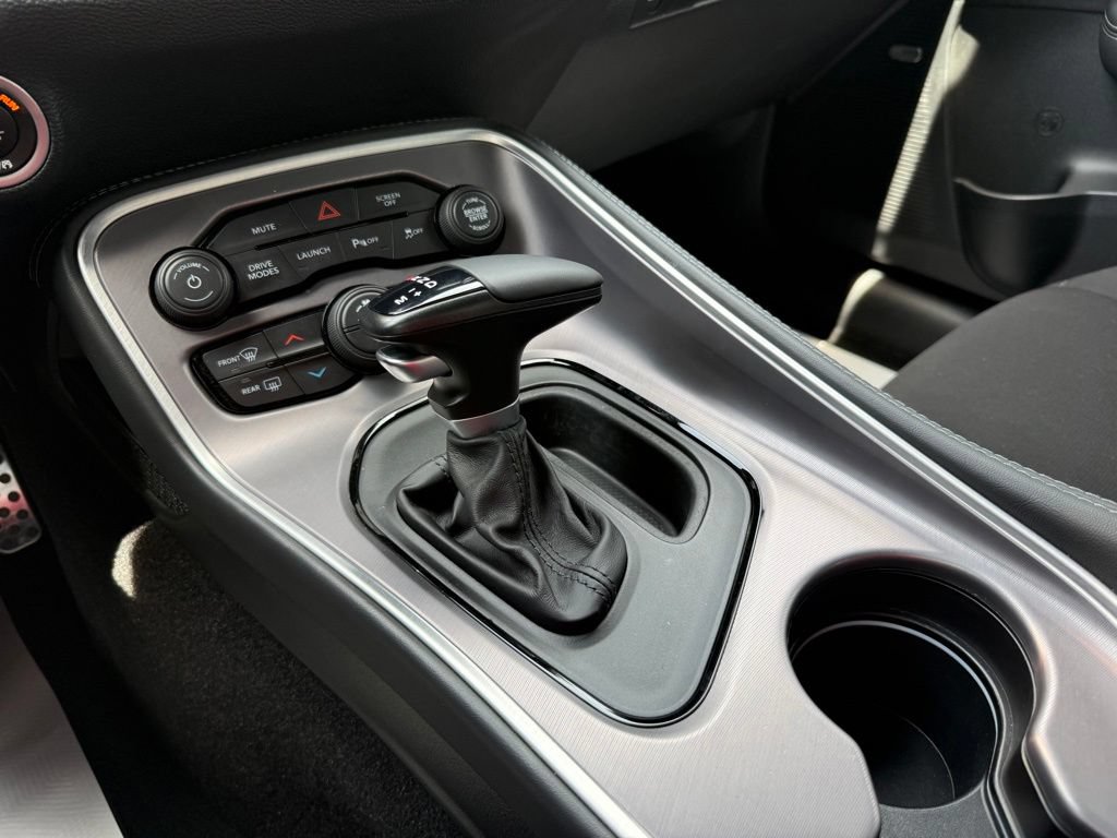 Used 2022 Dodge Challenger R/T Scat Pack w/ Driver Convenience Group RWD image 18