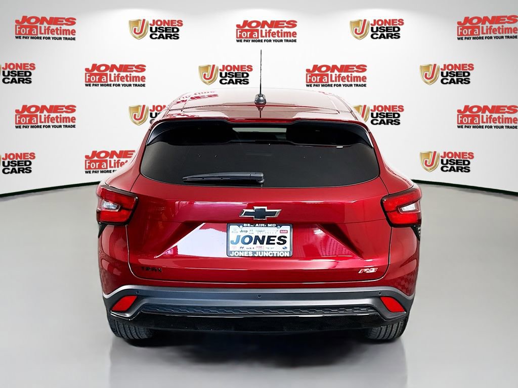 Used 2025 Chevrolet Trax RS w/ Sunroof Package image 15