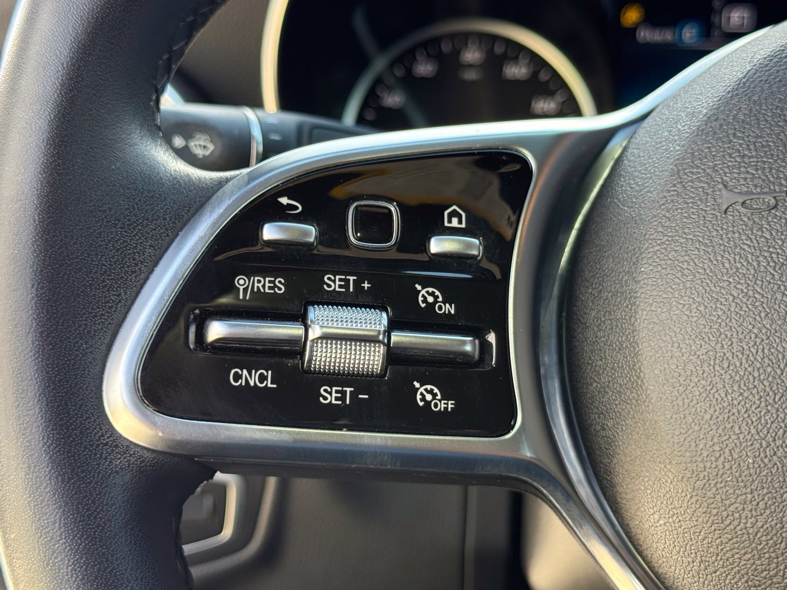 Used 2020 Mercedes-Benz C 300 Coupe image 31