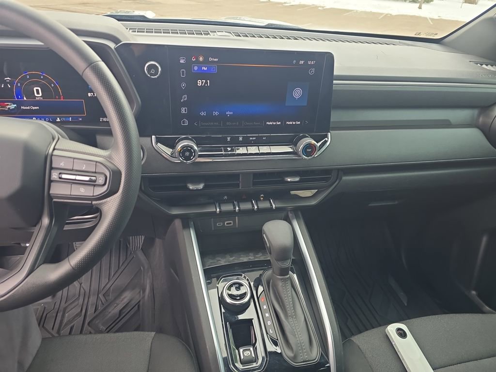 Used 2024 Chevrolet Colorado Trail Boss w/ Technology Package image 19