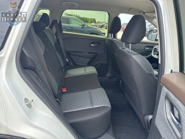Used 2023 Nissan Rogue SV AWD/4WD image 13