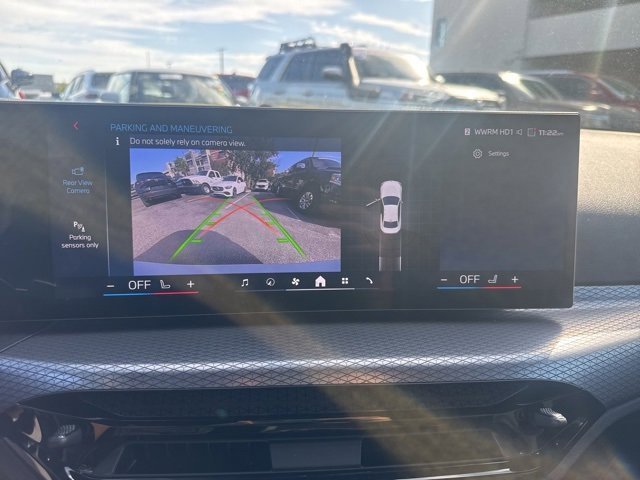 Used 2025 BMW M240i xDrive Coupe image 21