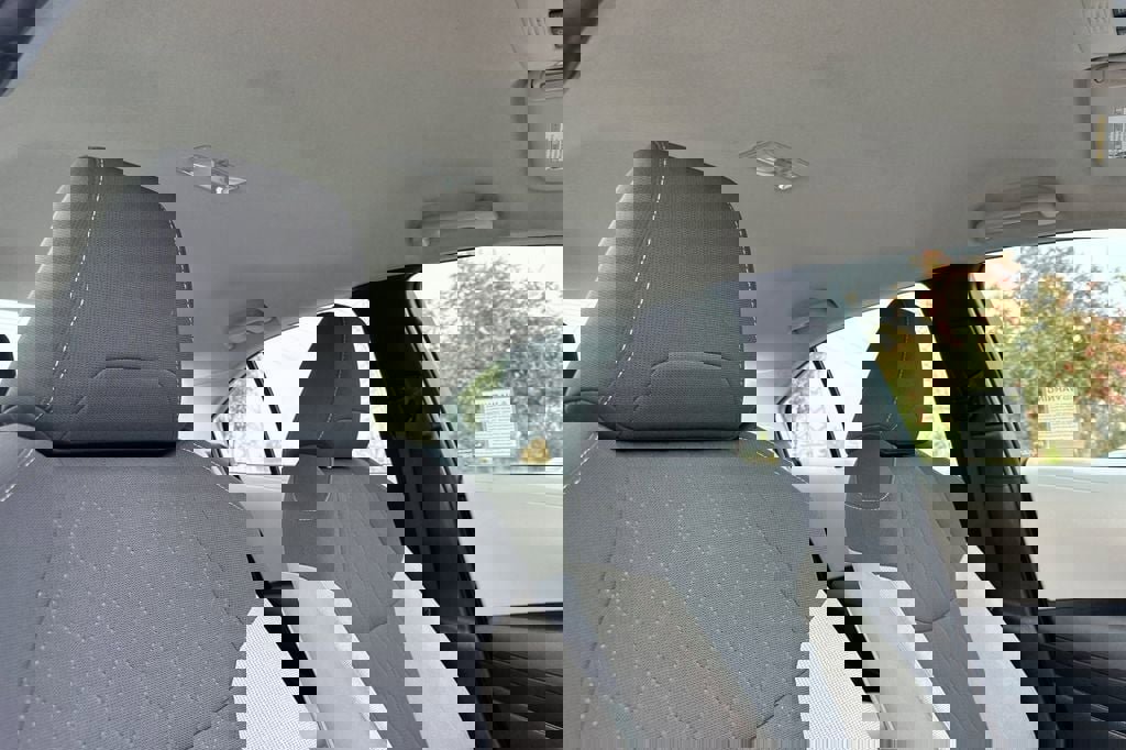 Used 2021 Toyota Corolla LE image 13