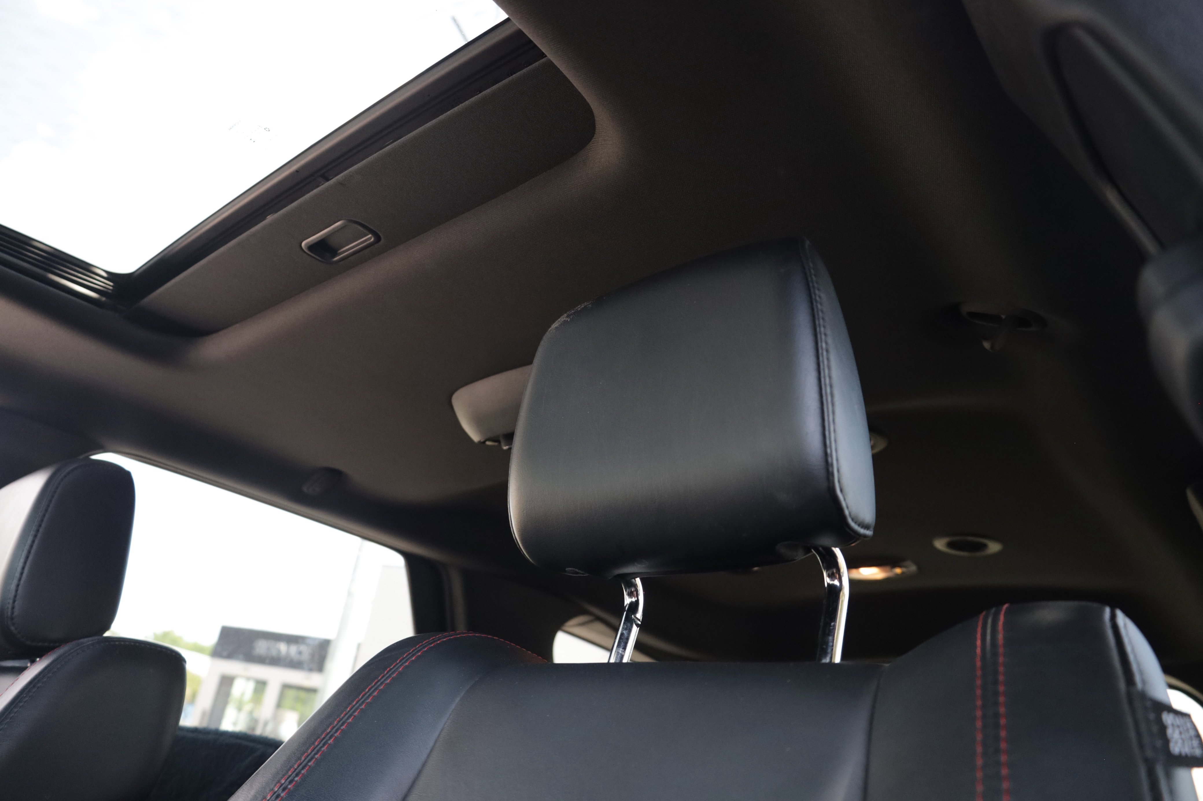Used 2024 Dodge Durango GT RWD image 10