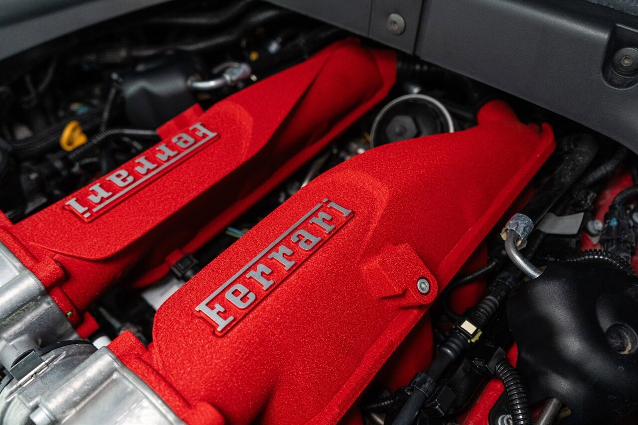 Used 2017 Ferrari California T RWD image 86