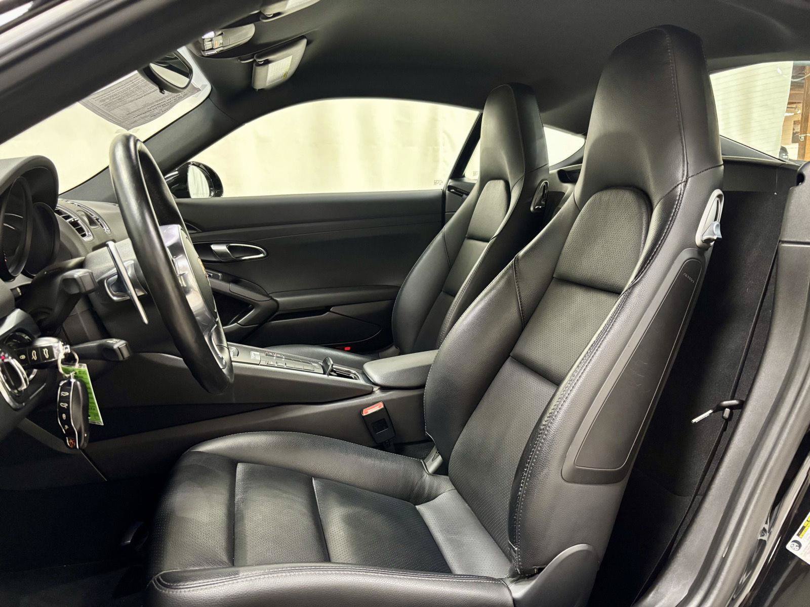 Used 2015 Porsche Cayman RWD image 16
