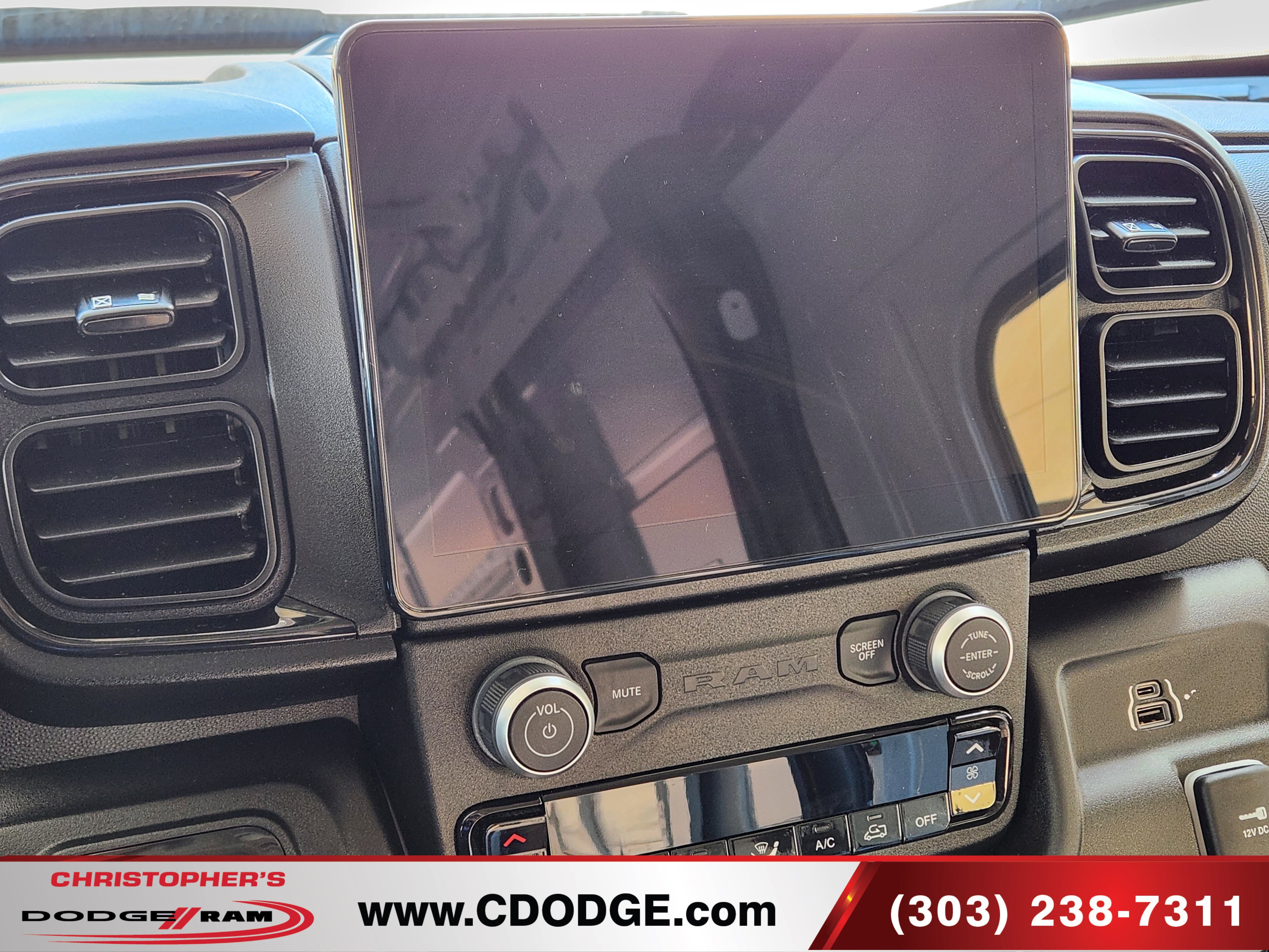 Used 2024 RAM ProMaster 3500 w/ Delivery Van Package FWD image 23