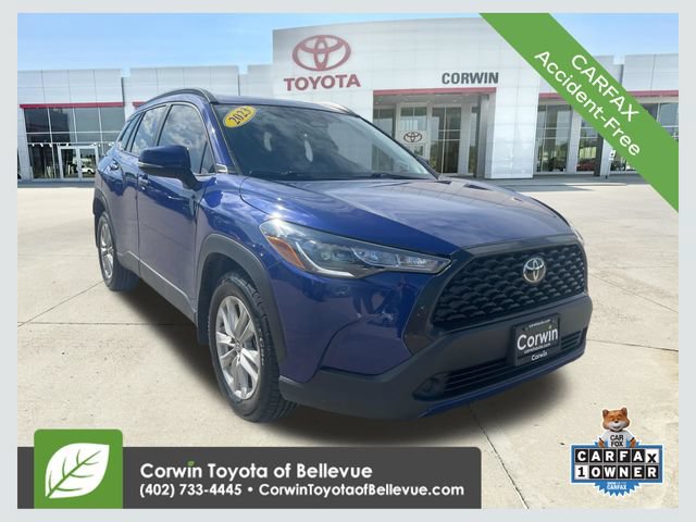 Certified 2023 Toyota Corolla Cross LE w/ Moonroof Package AWD/4WD image 1