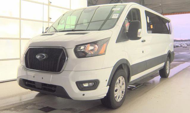 Used 2024 Ford Transit 350 XLT image 9
