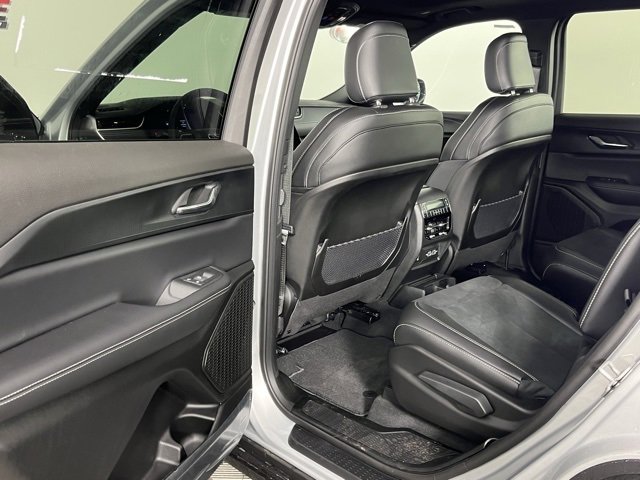 New 2025 Jeep Grand Cherokee L Altitude image 25