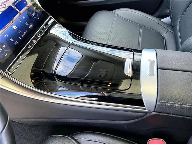 Used 2025 Mercedes-Benz GLC 300 4MATIC image 15