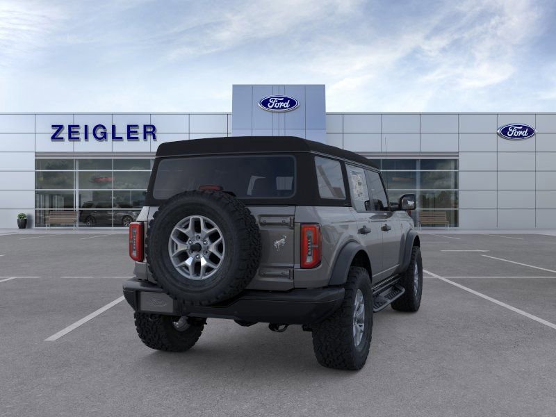 New 2025 Ford Bronco Badlands image 8