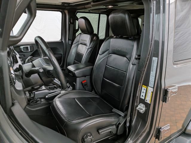 Used 2018 Jeep Wrangler Unlimited Sahara image 12