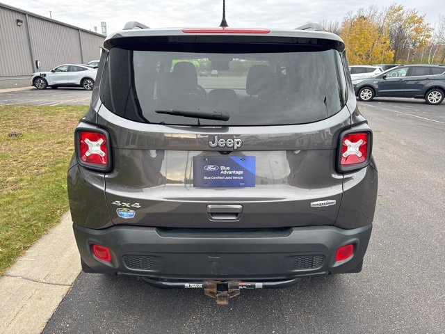 Used 2020 Jeep Renegade Latitude w/ Cold Weather Group image 6