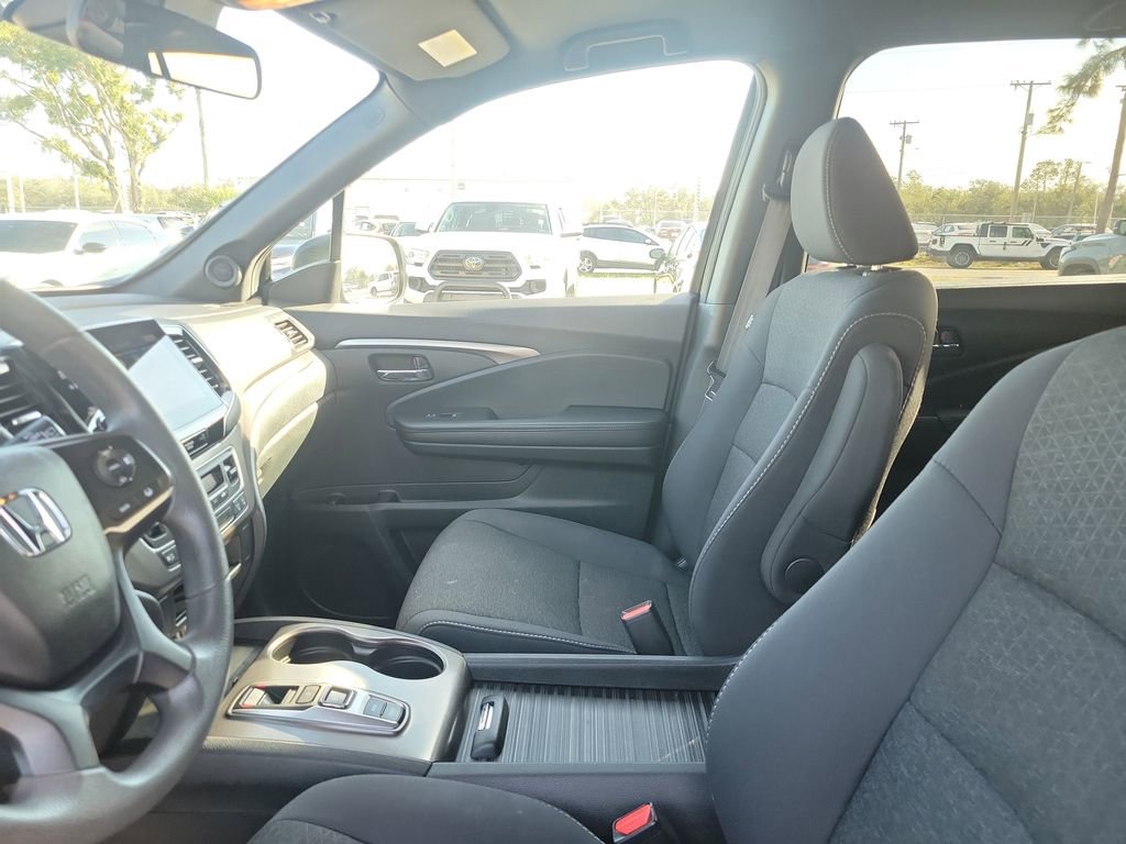 Used 2021 Honda Passport Sport image 17