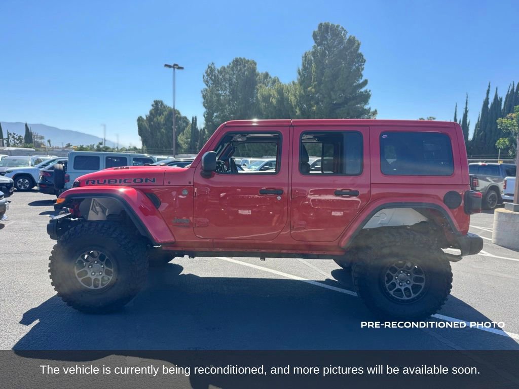 Used 2022 Jeep Wrangler Unlimited Rubicon w/ Xtreme Recon 35" Tire Package AWD/4WD image 2